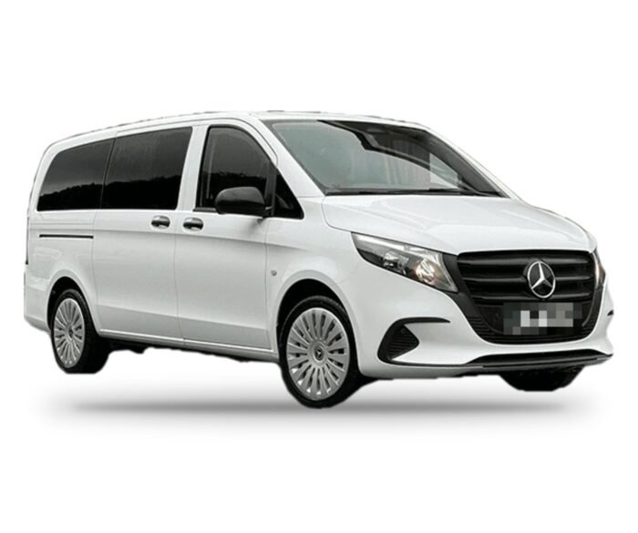 Închiriere Mercedes Vito 7+1 locuri 2025 automat în Brașov